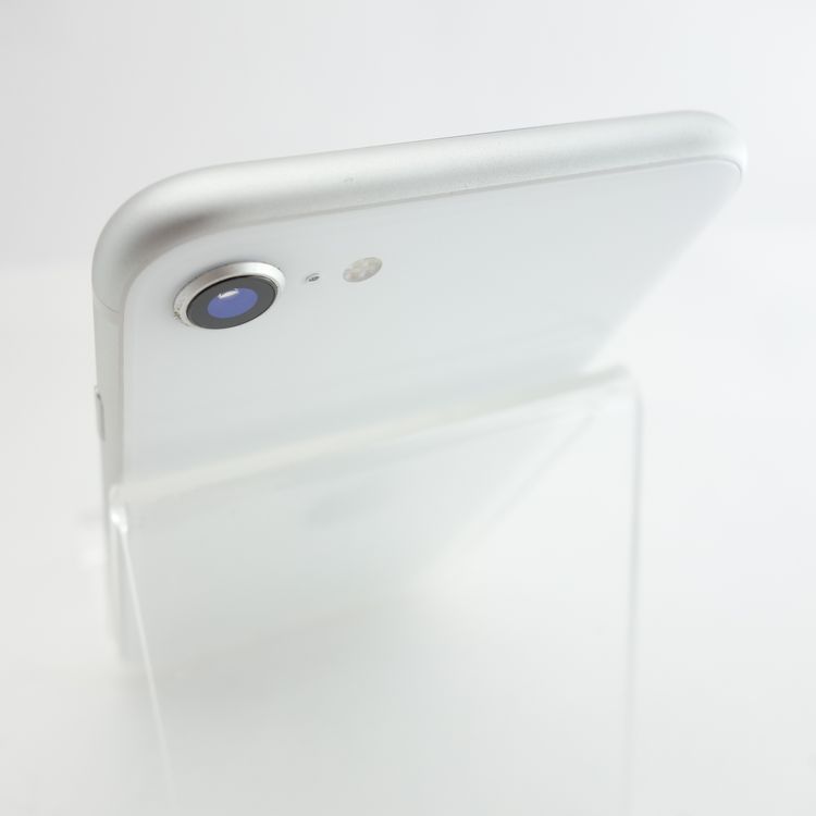 ��SIM�ե꡼��iPhoneSE2 64GB �ۥ磻�� ����100�� �������¡�