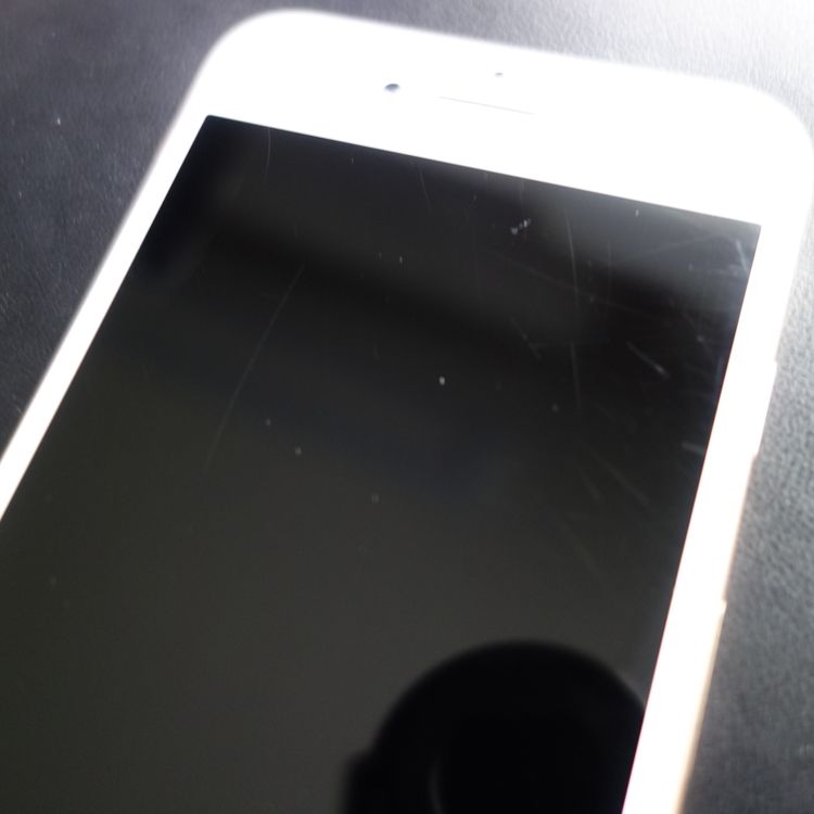 ��SIM�ե꡼��iPhone8 64GB ������� ����86�� �������¡�