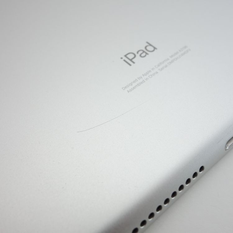 ��10.2�������iPad ��7���� 32GB ����С� ����100�� SIM�ե꡼