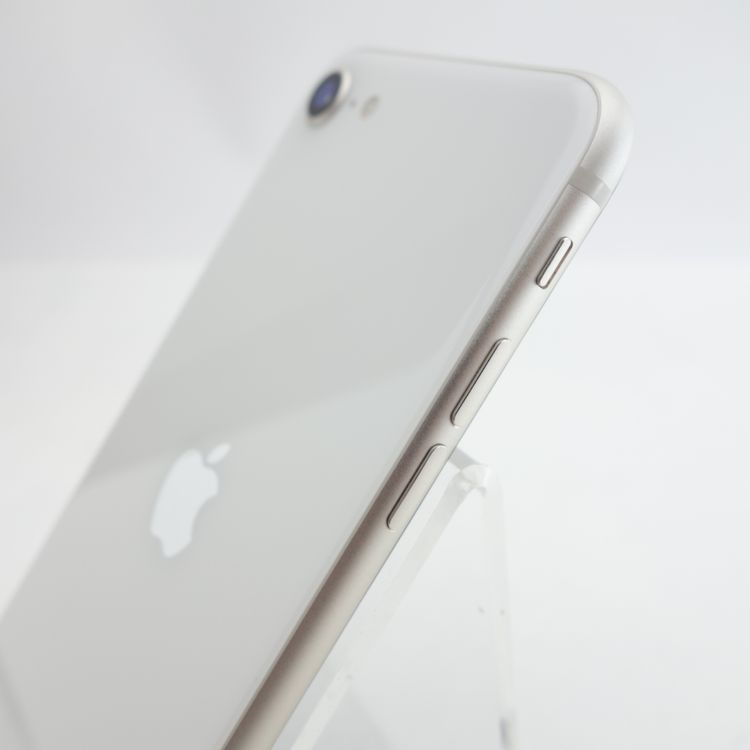 ��SIM�ե꡼��iPhoneSE3 64GB �������饤�� ����90�� �������¡�