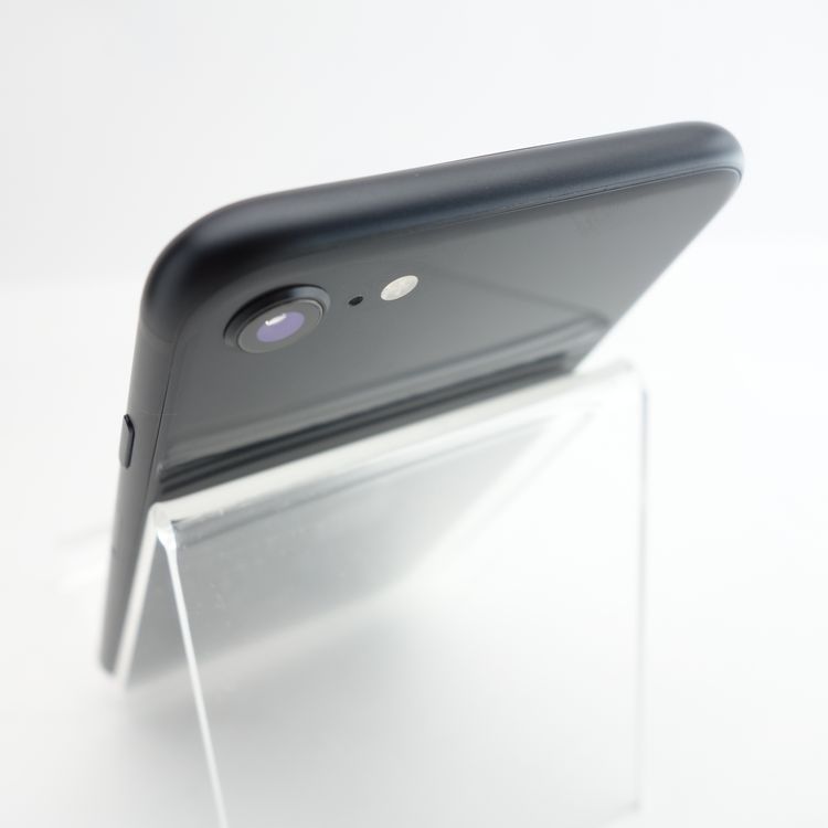 ��SIM�ե꡼��iPhoneSE2 64GB �֥�å� ����88�� �������¡�