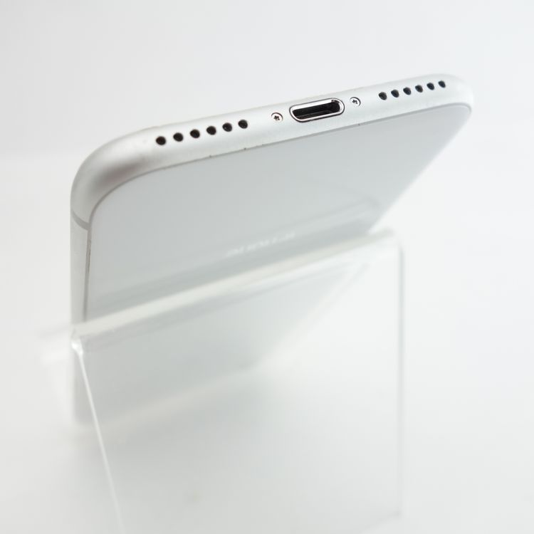 ��SIM�ե꡼��iPhone8 64GB ����С� ����100�� �������¡�