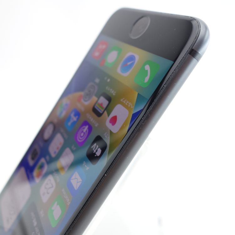 ��SIM�ե꡼��iPhone8 64GB ���ڡ������쥤 ����90�� �������¡�