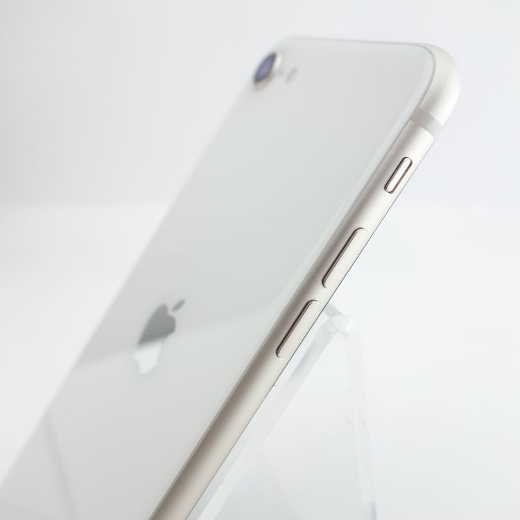 ��SIM�ե꡼��iPhoneSE3 64GB �������饤�� ����90�� �������¡�