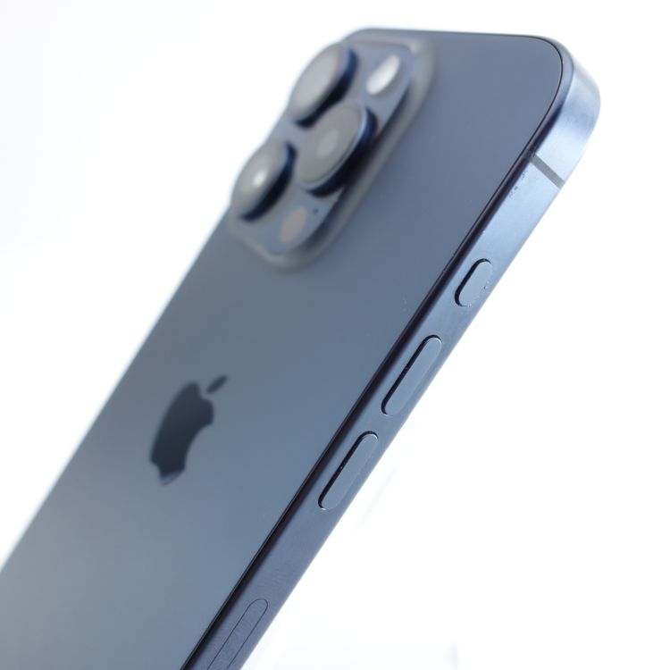 ��SIM�ե꡼��iPhone15 Pro 256GB �֥롼�����˥��� ����89�� ���ȥ���