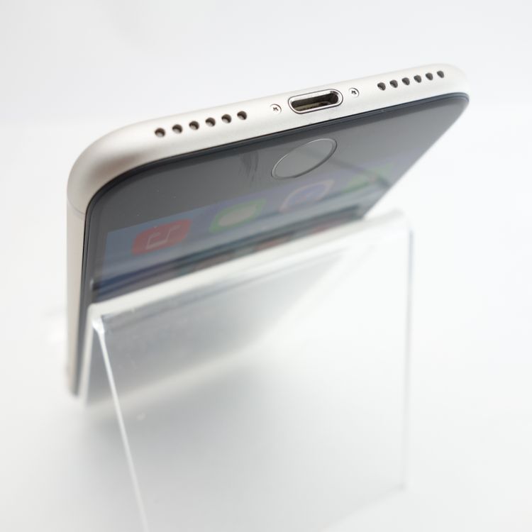 ��SIM�ե꡼��iPhoneSE3 64GB �������饤�� ����89�� �������¡�
