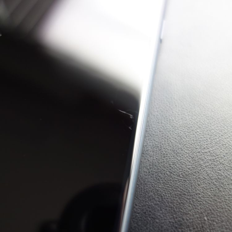 ��SIM�ե꡼��iPhoneSE3 64GB �ߥåɥʥ��� ����100�� �������¡�
