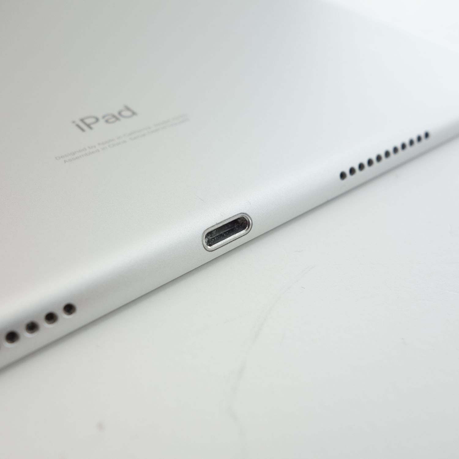 ムスビー｜【10.5インチ】iPad Air3 64GB シルバー 電池80％ Wi-Fi 