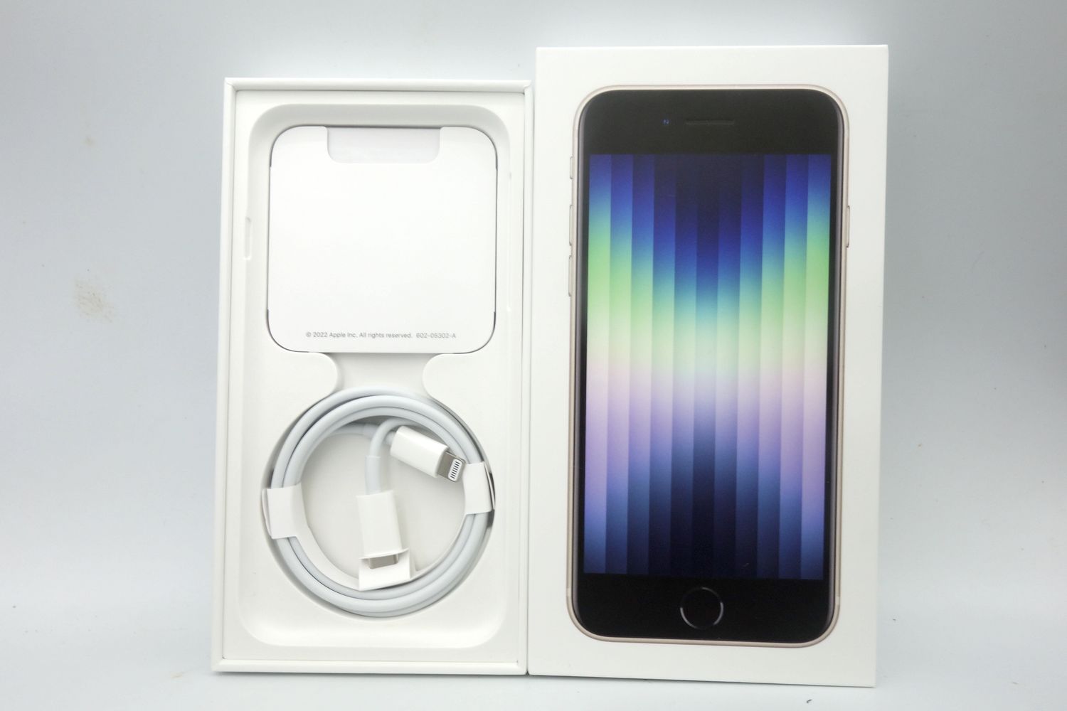 Apple - 【新品未使用】 iPhoneSE 第3世代 64GB スターライト docomo iPhone SE（第3世代） | iPhone | NTTドコモ
