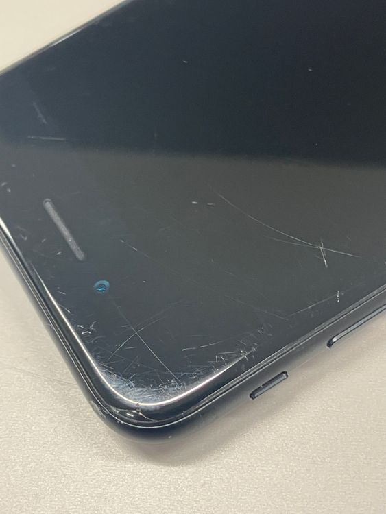 �����ò��������SIM�ե꡼ iPhone SE ��2���� 64GB �֥�å�
