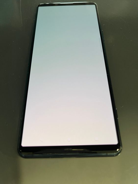 ���������ʡ�SIM�ե꡼ SOG05 128GB ���꡼��