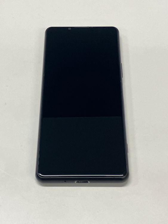 ���������ʡ�SIM�ե꡼ SOG05 128GB �֥�å�
