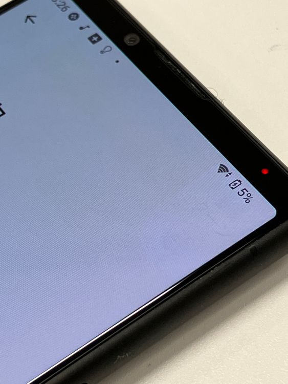 ���������ʡ�SIM�ե꡼ SOG05 128GB �֥�å�
