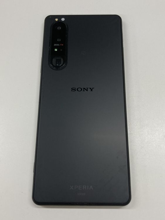 ���������ʡ�SIM�ե꡼ SOG03 256GB �֥�å�