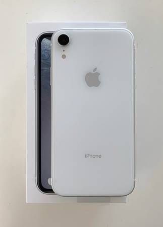 ムスビー｜iPhoneXR ホワイト 64GB docomo 本体 新品！付属品有り  