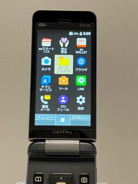 ����Ʊ�͡� au GRATINA KYF39 �� �֥�å� 4G LTE �������� ��������