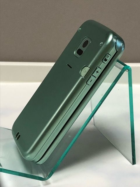 富士通 - 美品★docomoドコモらくらくホンF-02J携帯電話ガラケー二つ折り 富士通 らくらくホン F-02J 価格比較 - 価格.com