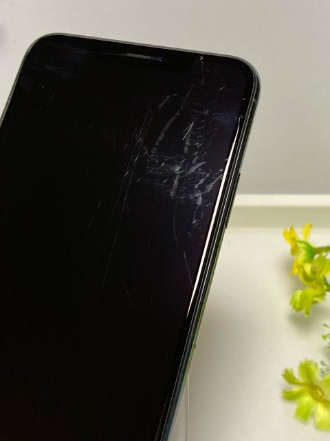 Ÿ���� iPhone11 Pro Max 64GB ���ڡ������쥤 �Хåƥ꡼97�� ���եȥХ���
