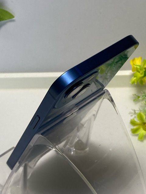 Ÿ au SIMե꡼ iPhone13 128GB ֥롼 Хåƥ꡼100 ʤΤ