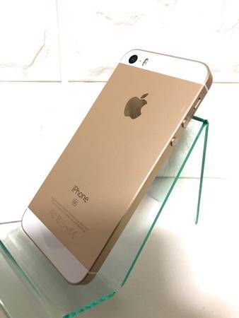 �����ɹ��� SIM�ե꡼ iPhone SE 16GB ������� USB���ޤ��դ�