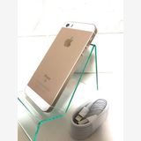 �����ʡ������ɹ���  SIM�ե꡼ iPhone SE 16GB ������� USB���ޤ��դ�