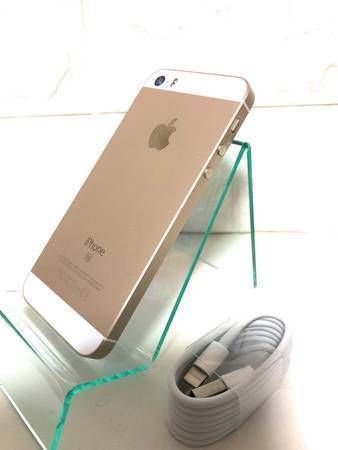 �����ʡ������ɹ���  SIM�ե꡼ iPhone SE 16GB ������� USB���ޤ��դ�