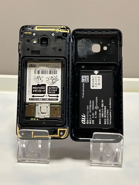 ����Ʊ�͡� au GRATINA KYF39 �� �֥�å� 4G LTE �������� ��������