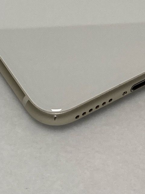 ڥХåƥ꡼100iPhone SE (3) 64GB 饤 MMYD3J/A