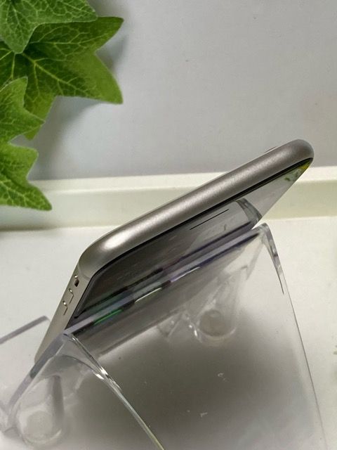 iPhone SE (3) 64GB 饤 MMYD3J/A ڥХåƥ꡼90