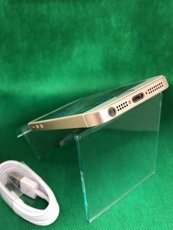 �Хåƥ꡼���ʡ� SIM�ե꡼ iPhone SE 16GB ������� USB���ޤ�