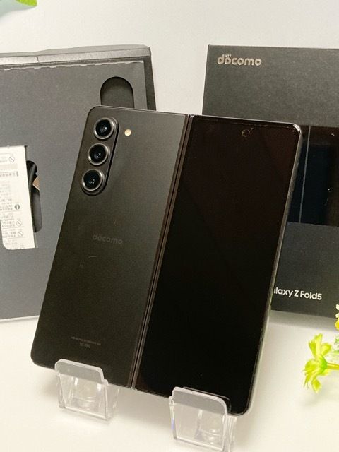 ムスビー｜使用僅か 美品 サムスン Galaxy Z Fold5 SC-55D 512GB☆SIM 