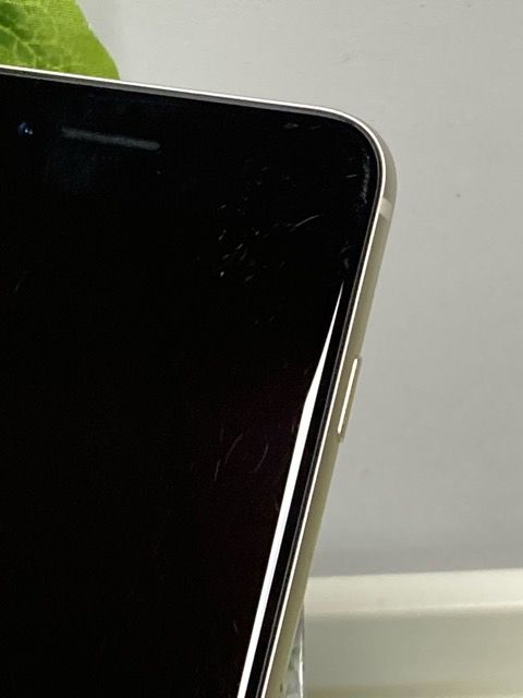 ڥХåƥ꡼98iPhone SE (3) 64GB 饤 MMYD3J/A