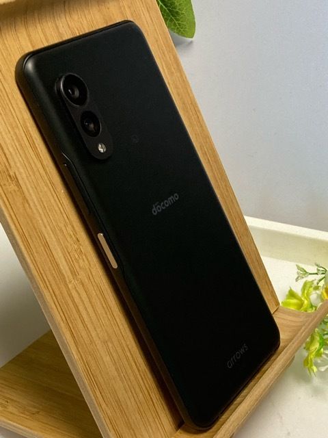 ���Ѿ� ���ʡ� arrows N F-51C SIM�ե꡼ docomo [�ե��쥹�ȥ֥�å�]