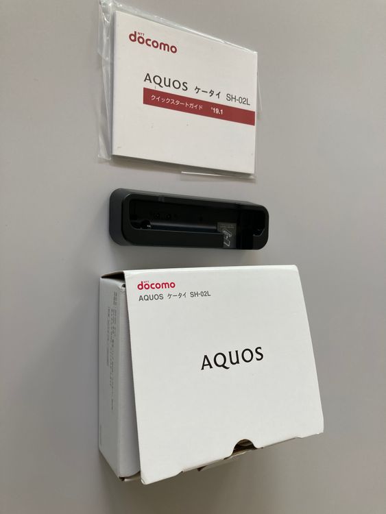 docomo SH-02L AQUO 