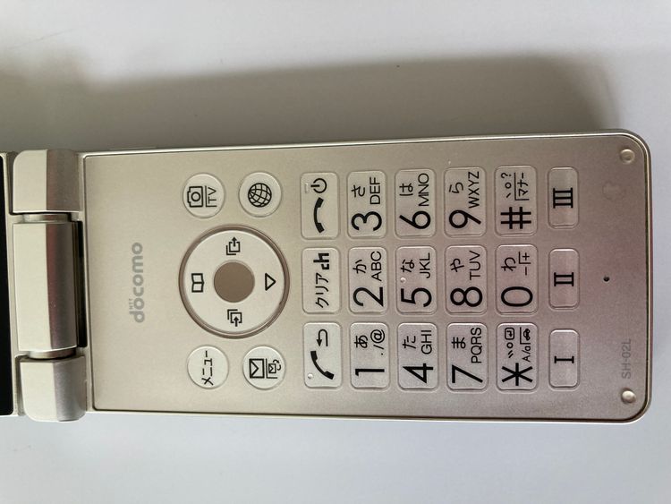 docomo SH-02L AQUO 
