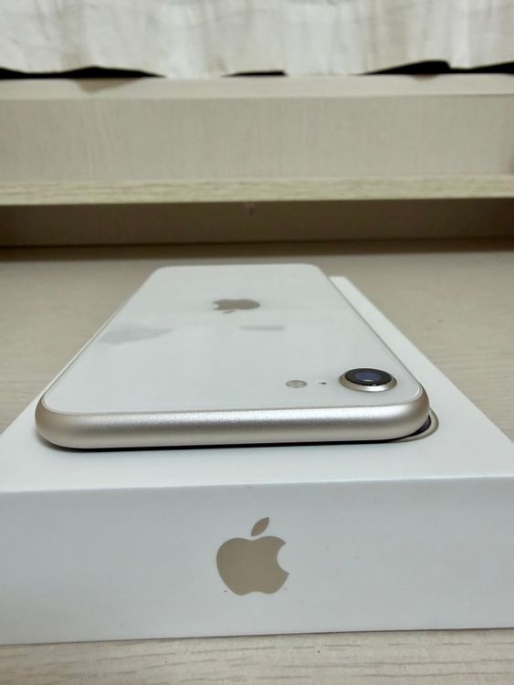 iPhoneSE����3����˥Хåƥ꡼��������84%