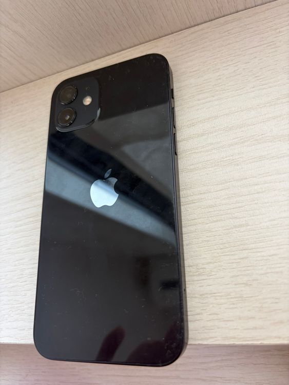 iPhone12