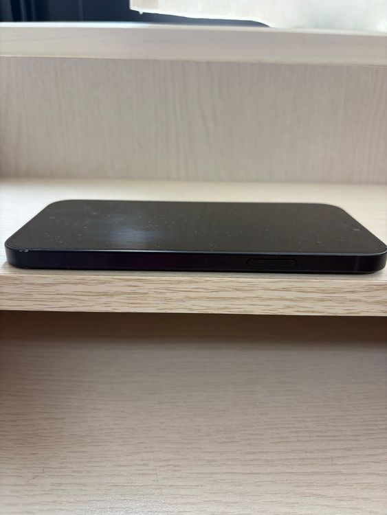 iPhone12