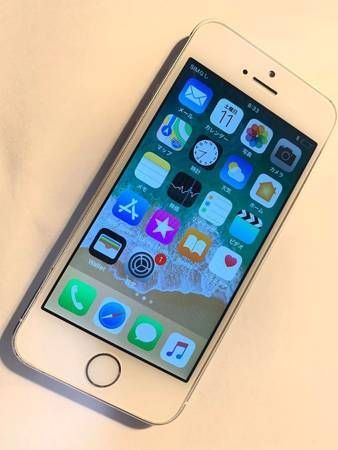 ムスビー｜【海外版SIMフリー】iPhone 5s 16GB ホワイト 本体のみ#5484 