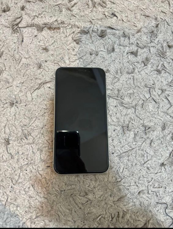 iPhone 11 �ۥ磻�� 128 GB SIM�ե꡼