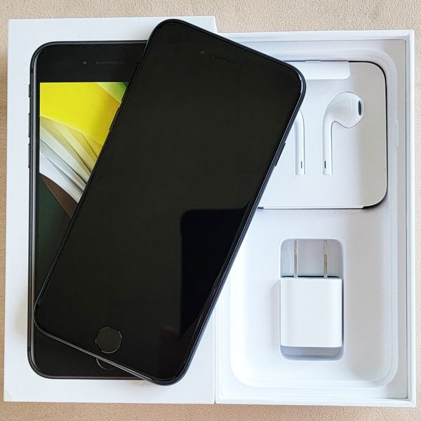 ムスビー｜永久保証 送料無料 SIMフリー iPhoneSE2 256GB ブラック 