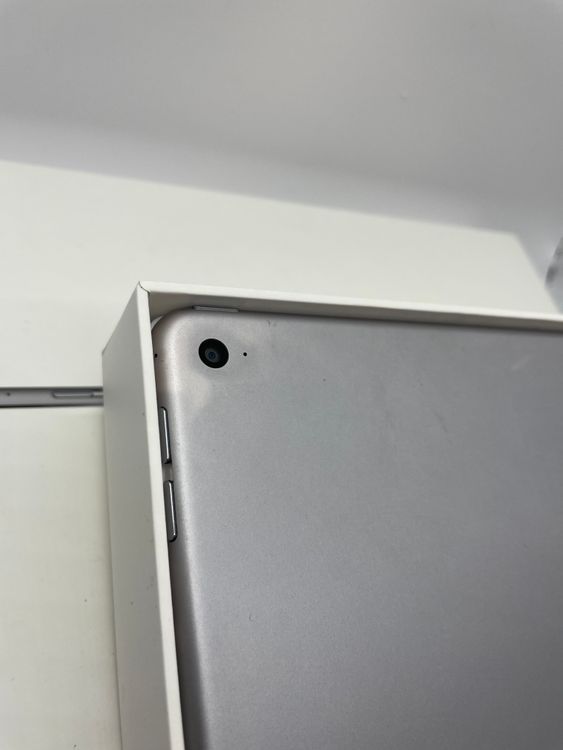 ムスビー｜iPad Air 2 16GB wifiモデル #22029【iPad Air 2 Wi-Fi