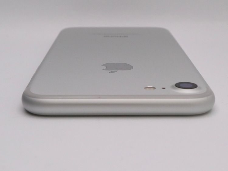 ڥȡХSIMե꡼ iPhone7  32GB С Хåƥ꡼88%