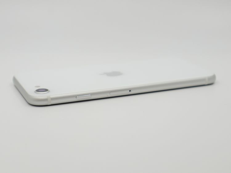 SIM�ե꡼ iPhone SE��2���� 64GB �ۥ磻�� BT����74%