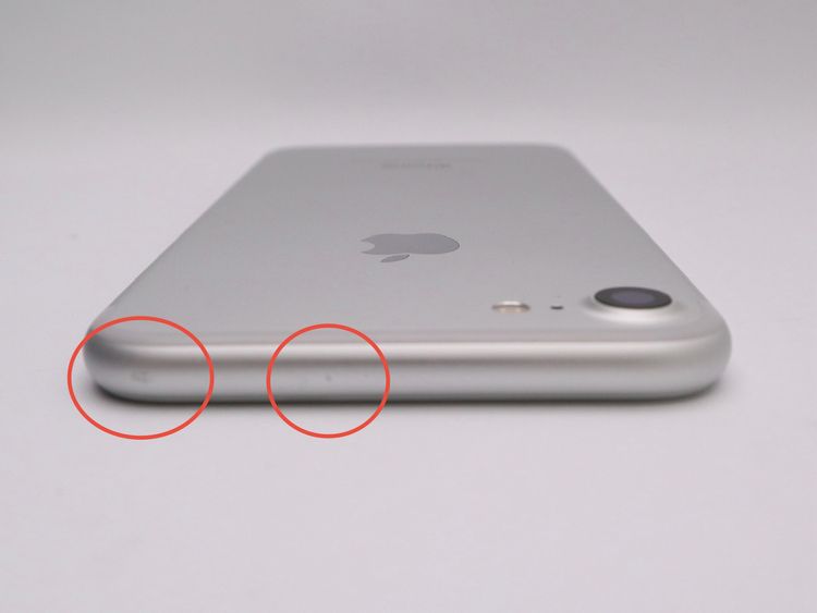 ڥȡХSIMե꡼ iPhone7  32GB С Хåƥ꡼94%