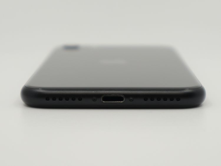 SIM�ե꡼ iPhone SE ��2���� 128GB �֥�å� �Хåƥ꡼����83%