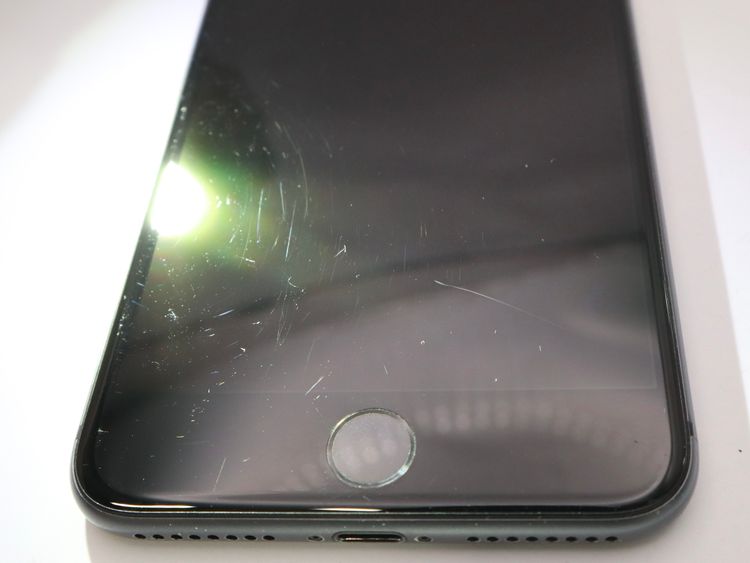 ڥȡХSIMե꡼ iPhone8Plus  256GB ڡ쥤 BT68%
