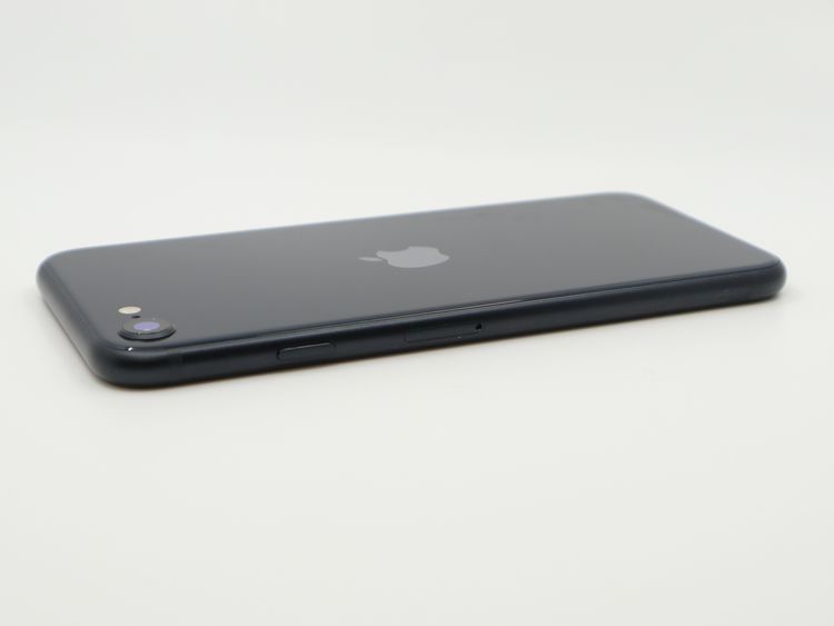 SIM�ե꡼ iPhone SE ��3���� 256GB �ߥåɥʥ��� �Хåƥ꡼����76%