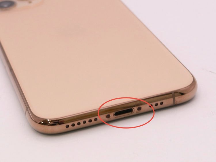 SIM�ե꡼ iPhone11Pro 256GB ������� �Хåƥ꡼����86%