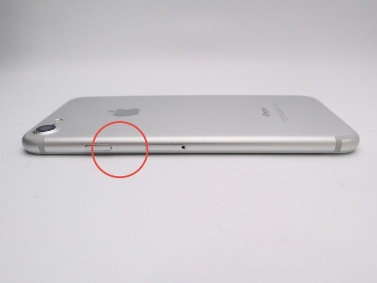 ڥȡХSIMե꡼ iPhone7  32GB С Хåƥ꡼94%